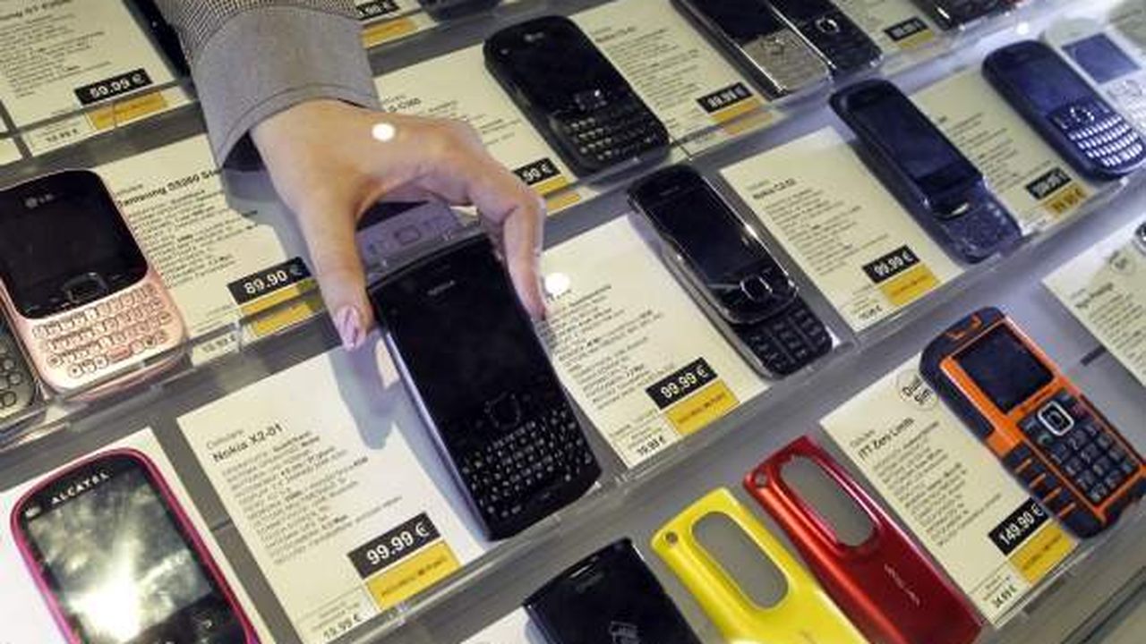 Les Smartphones Doublent Les Portables Classiques Les Echos 9682