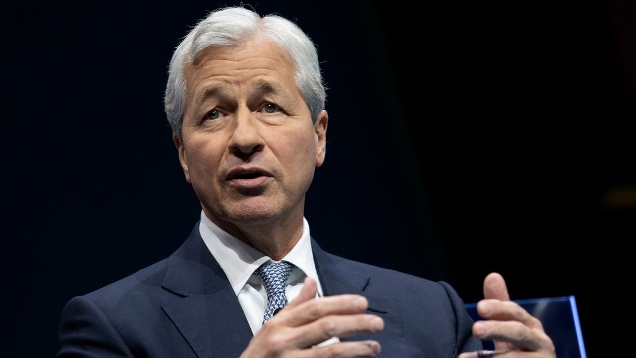 Le patron de JPMorgan en passe de battre le record de rémunération à Wall  Street | Les Echos