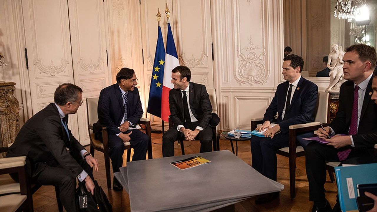 A l'occasion du sommet «  Choose France », plus de 400 rencontres bilatérales étaient programmées - et, pour certaines, avec Emmanuel Macron et Edouard Philippe (ci-dessus Emmanuel Macron et Lakshmi Mittal).