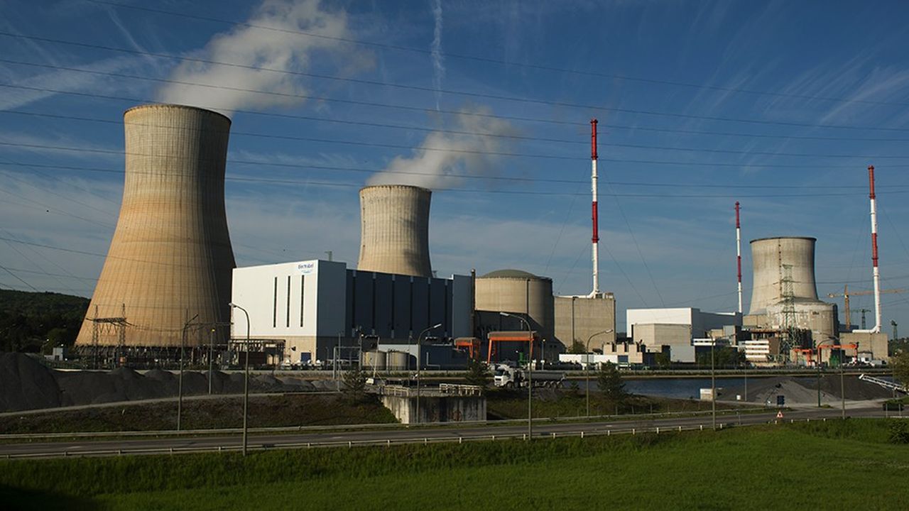 Le nucléaire (ici la centrale de Tihange, près de Liège) assure la moitié de la production d'électricité en Belgique.