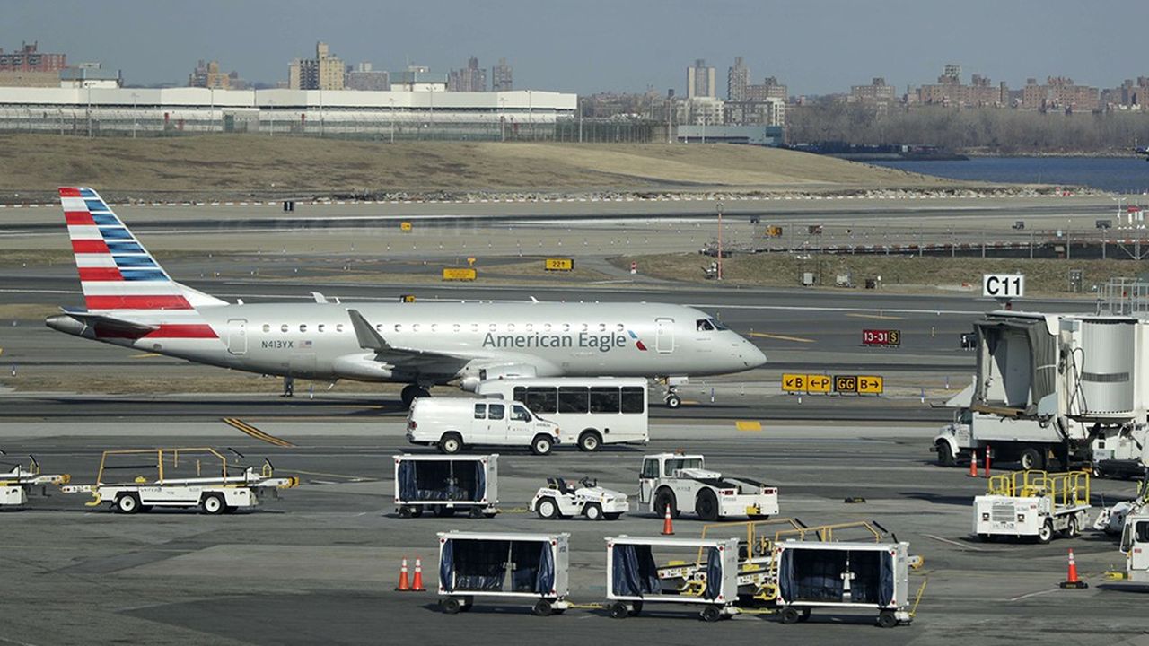 L'un des plus actifs du pays, l'aéroport de La Guardia à New York gère plus d'un millier de vols chaque jour.
