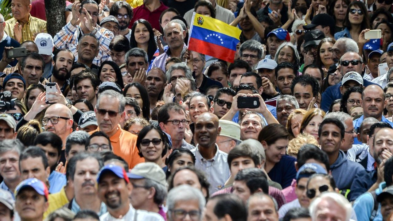 Des centaines de milliers de manifestants défilent depuis une semaine au Venezuela pour demander la destitution de Nicolás Maduro.