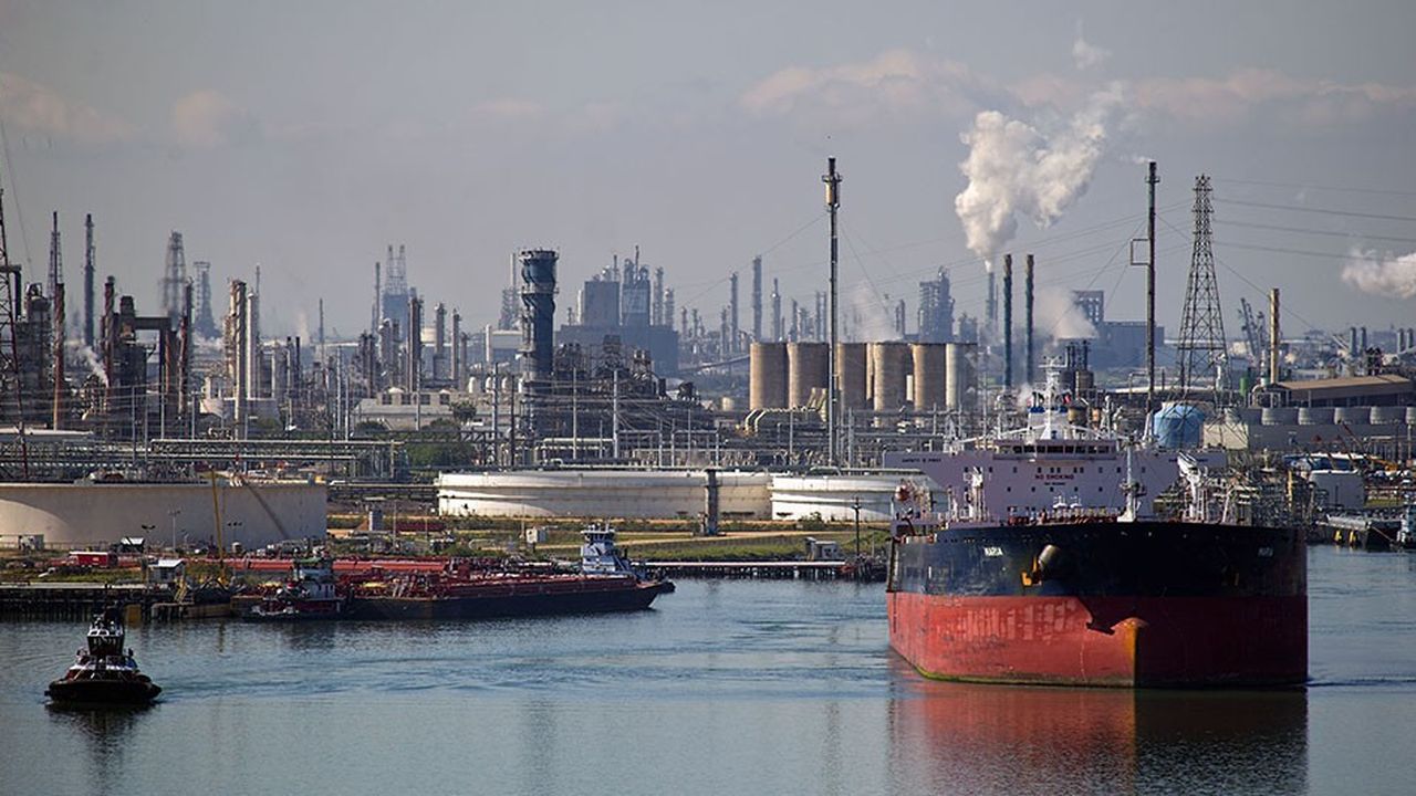 Le port pétrolier de Corpus Christi, au Texas. La consommation américaine de pétrole recule alors que la production ne cesse de battre des records, ouvrant la voie à des exportations toujours plus importantes.