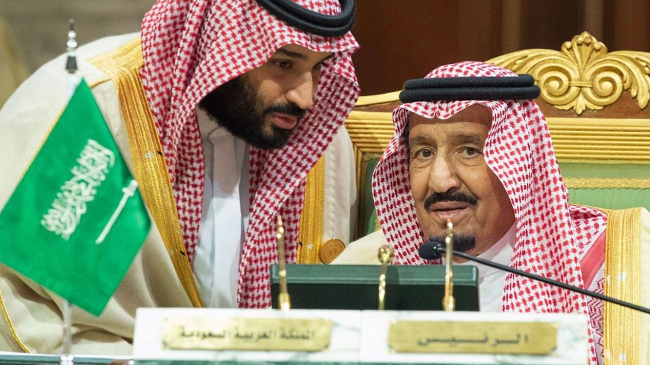 Fils du roi Salmane, « MBS » (à gauche de la photo) est l'homme fort d'Arabie saoudite