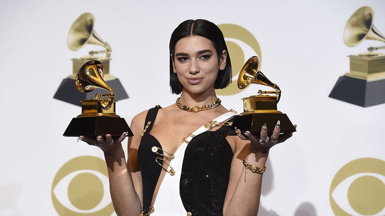 La chanteuse Dua Lipa, star des plateformes de streaming, remporte deux Grammy dont révélation féminine.