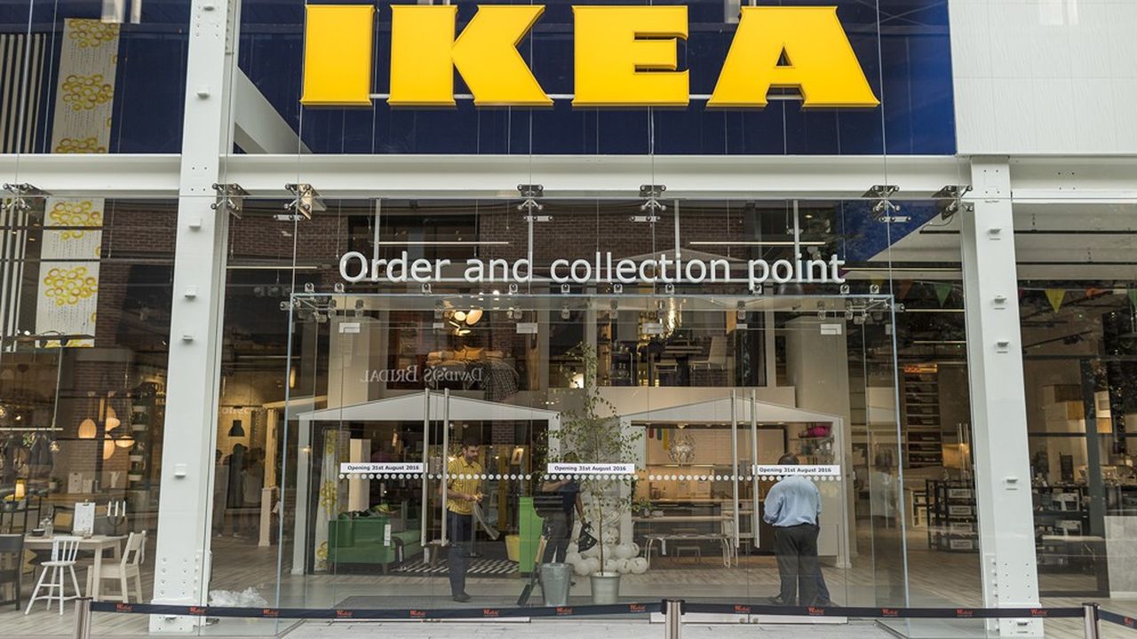 Après avoir longtemps misé sur des magasins de grande taille, installés en périphérie et où les clients avaient à disposition tous les produits, Ikea mise depuis peu sur des structures plus petites et urbaines