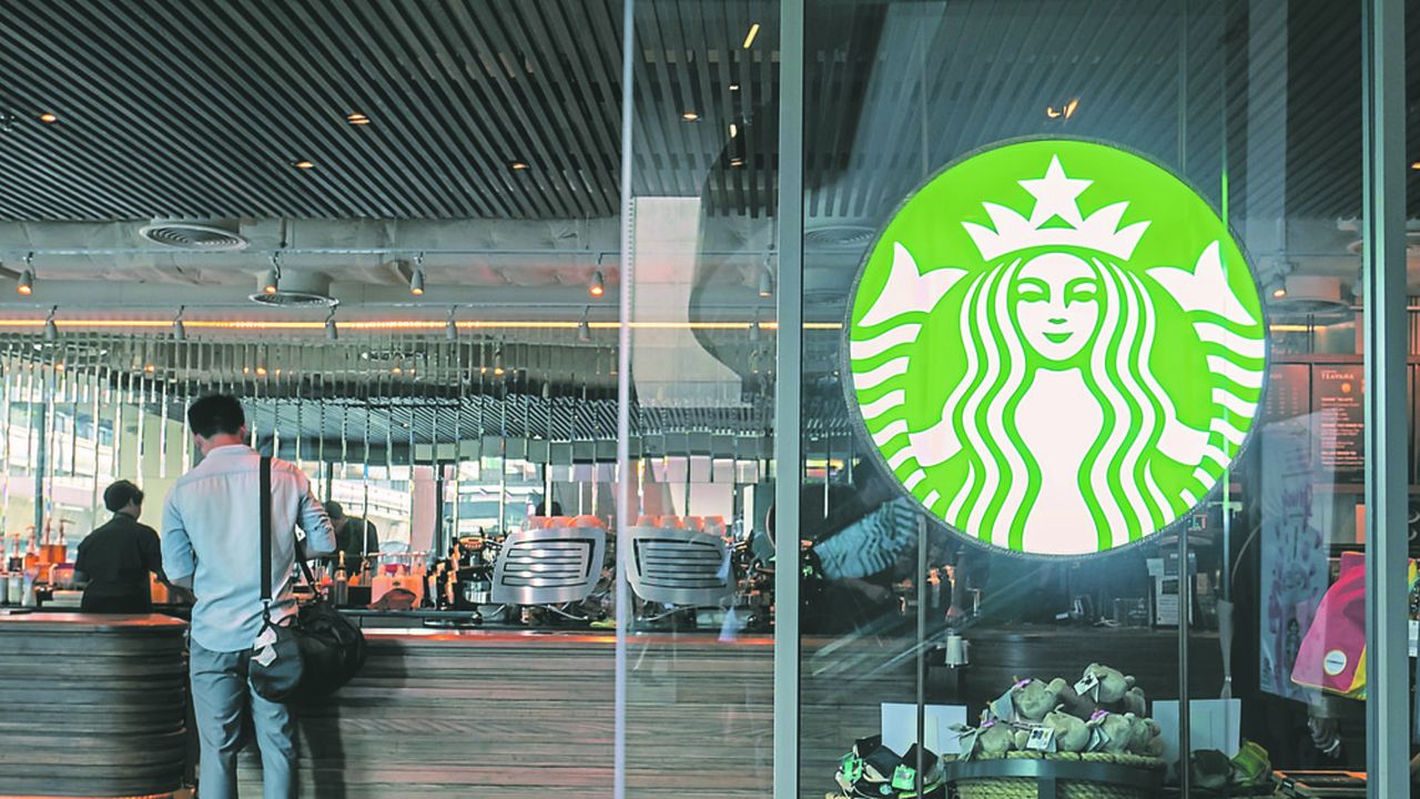 Avec son alliance stratégique avec Nestlé, Starbucks va faire son entrée dans les foyers.