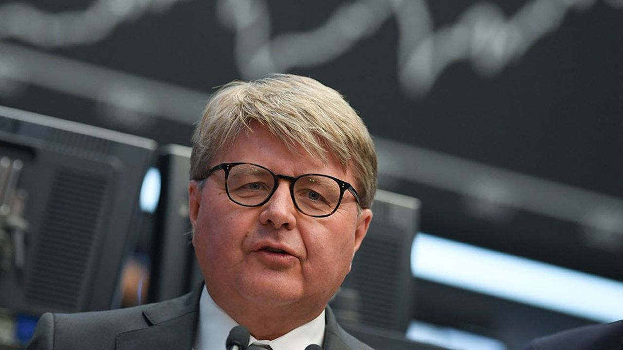 Theodor Weimer a pris, en janvier 2018, la direction de Deutsche Börse après la démission de Carsten Kengeter, poursuivi en justice pour délit d'initié.