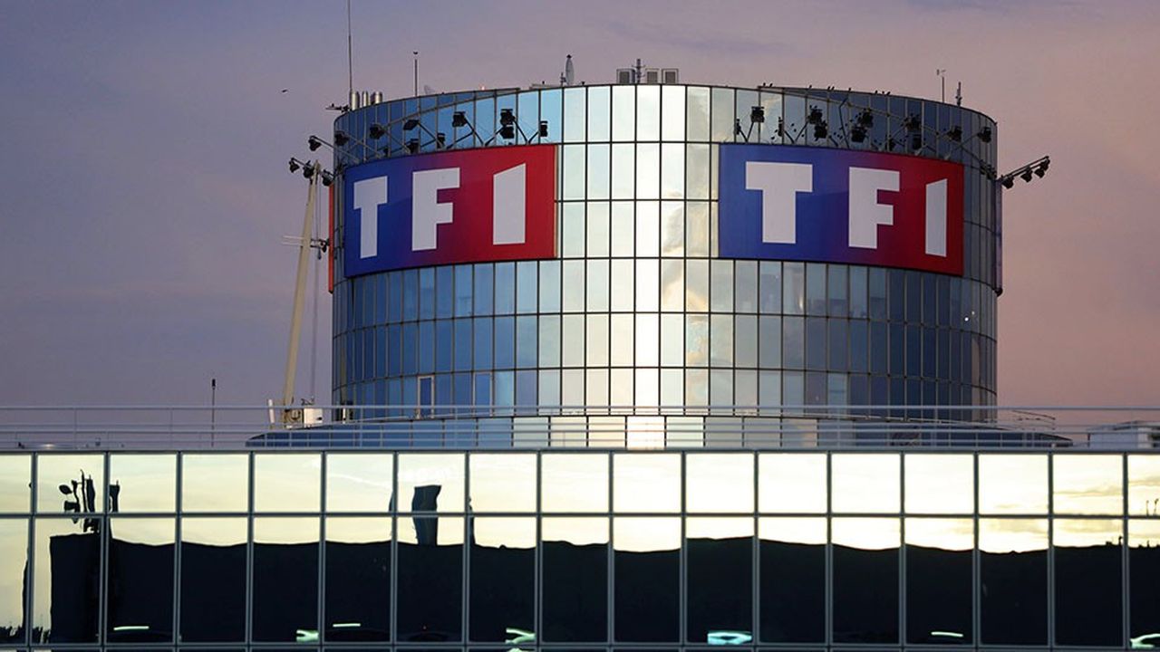 En forçant les télécoms à sortir le carnet de chèque et en leur demandant de payer pour la diffusion de chaînes de télévision gratuites pour le public, TF1 a créé un précédent.