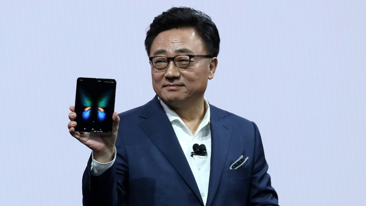 Le Samsung Galaxy Fold sera vendu 1.980 dollars dès le mois d'avril.