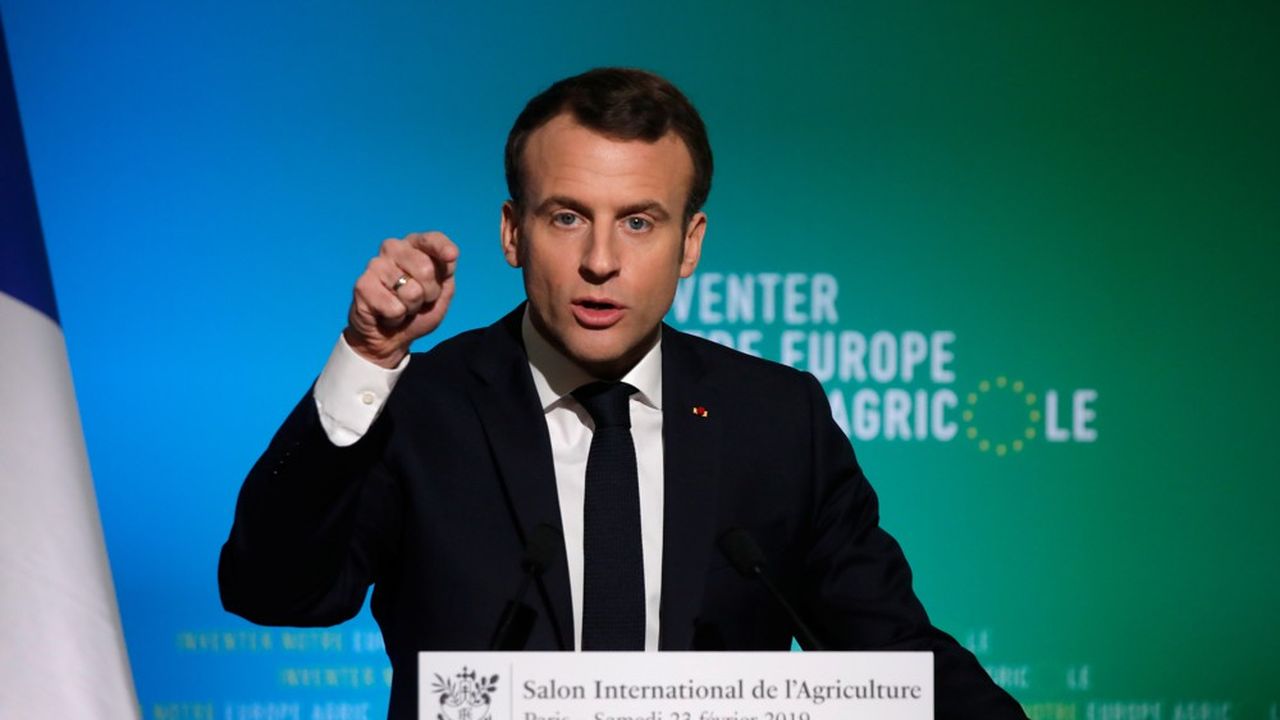 Pour Emmanuel Macron, le danger pour notre agriculture « n'est pas en Europe, mais dans notre dépendance à l'égard d'autres puissances ».