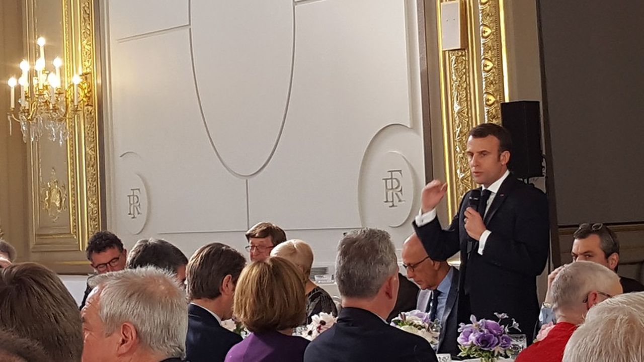Emmanuel Macron lors du déjeuner à l'Elysée avec les élus de la région Grand Est.
