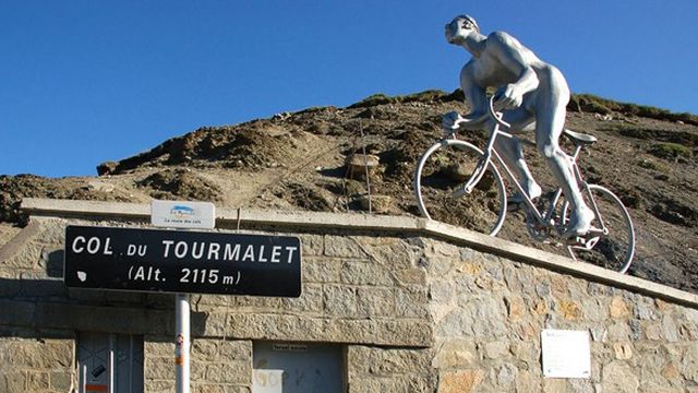 col mythique tour de france pyrenees