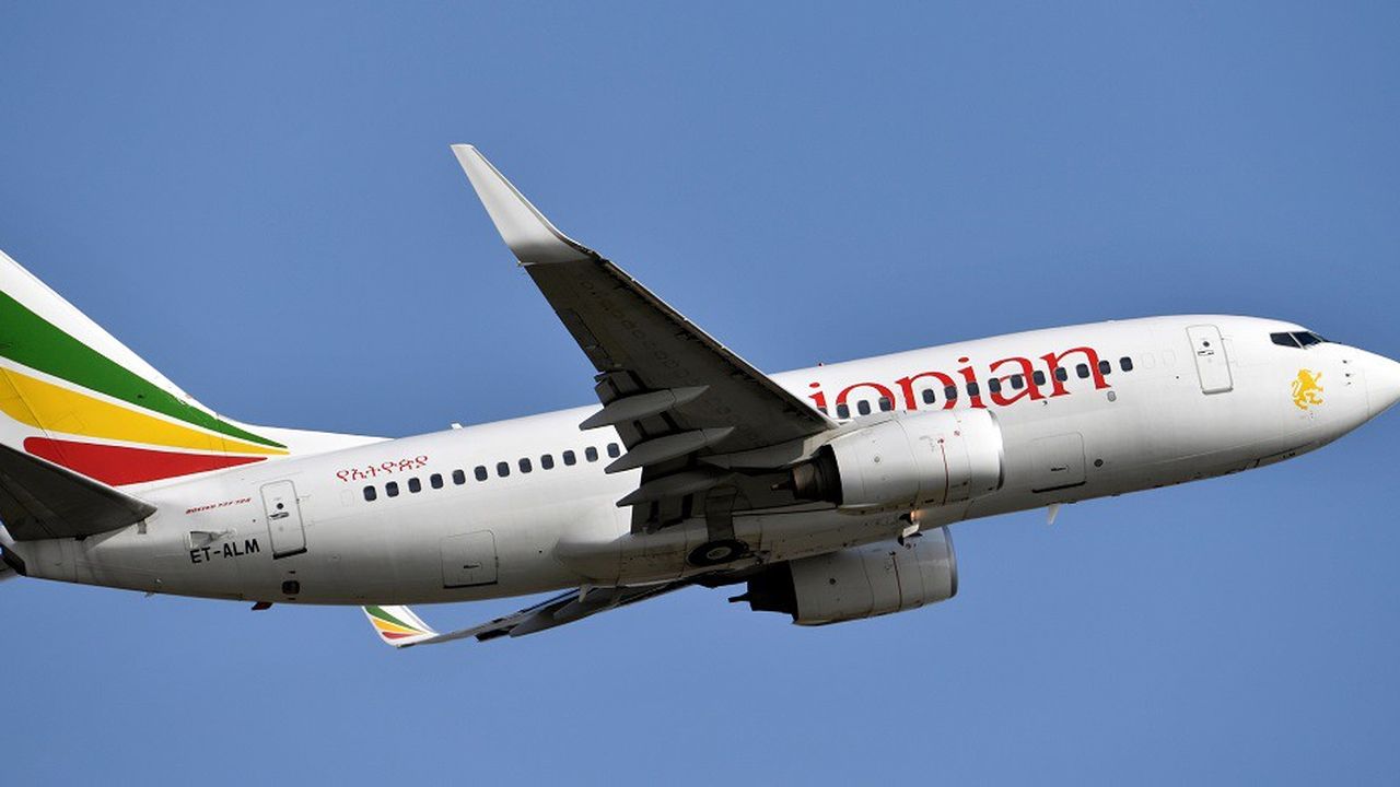 Le contact avec le Boeing 737 a été perdu à peine six minutes après son décollage.