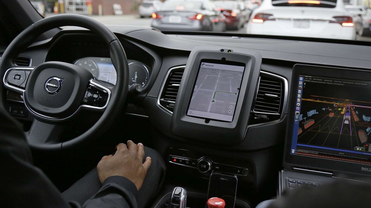 Pour Uber, il s'agit de continuer à investir dans un domaine, les voitures autonomes, où tous les acteurs du secteur se battent