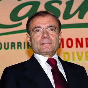 Jean-Charles Naouri, le PDG de Casino, veut limiter la part des hypers dans son activité en France à 15 %.