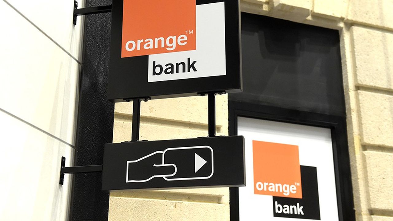 Orange bank. Банк оранжевый. Апельсин банк. Банка с апельсинами.