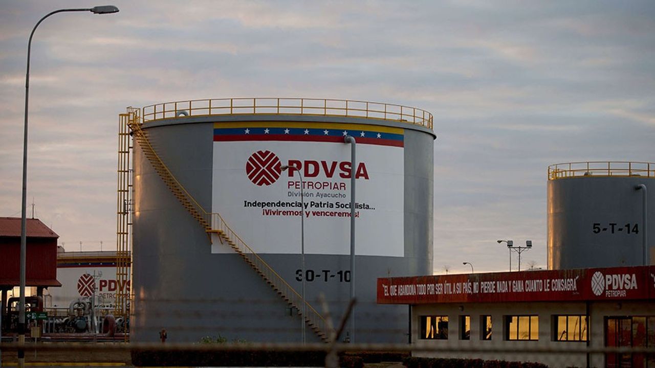 Le volume de production au Venezuela pourrait chuter à 500.000 barils par jour cette année