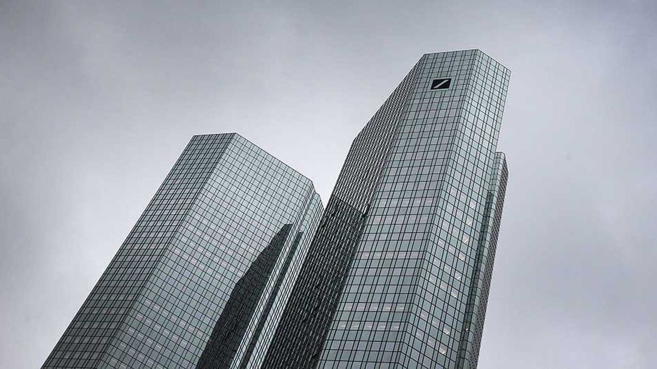 Le possible mariage de Deutsche Bank (photo) avec Commerzbank - une solution 100 % allemande pour tenter de sauver la première banque du pays - peut être vu comme un symptôme de l'inachèvement de l'Union bancaire : les logiques nationales jouent encore à plein dans le secteur bancaire européen.