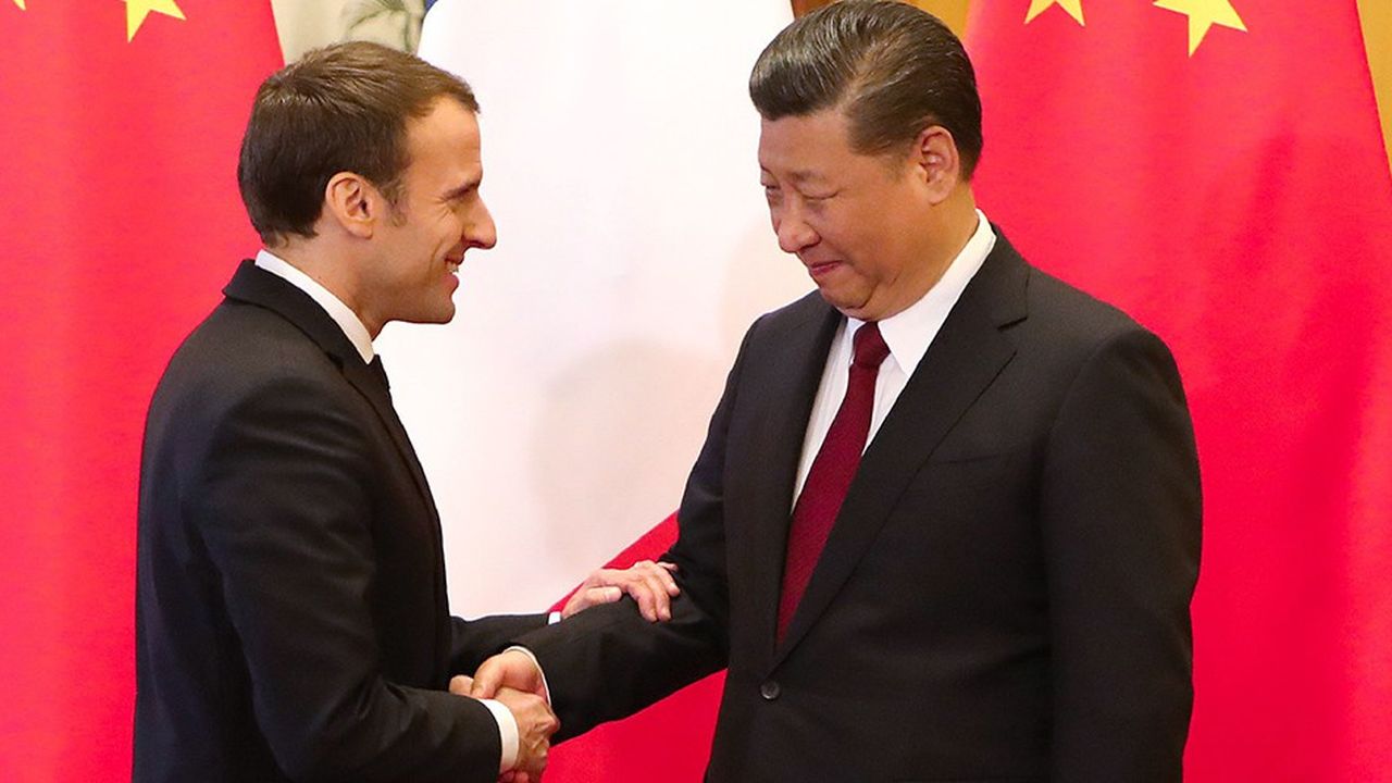 Emmanuel Macron et le président chinois Xi Jinping à Pékin en janvier 2018.