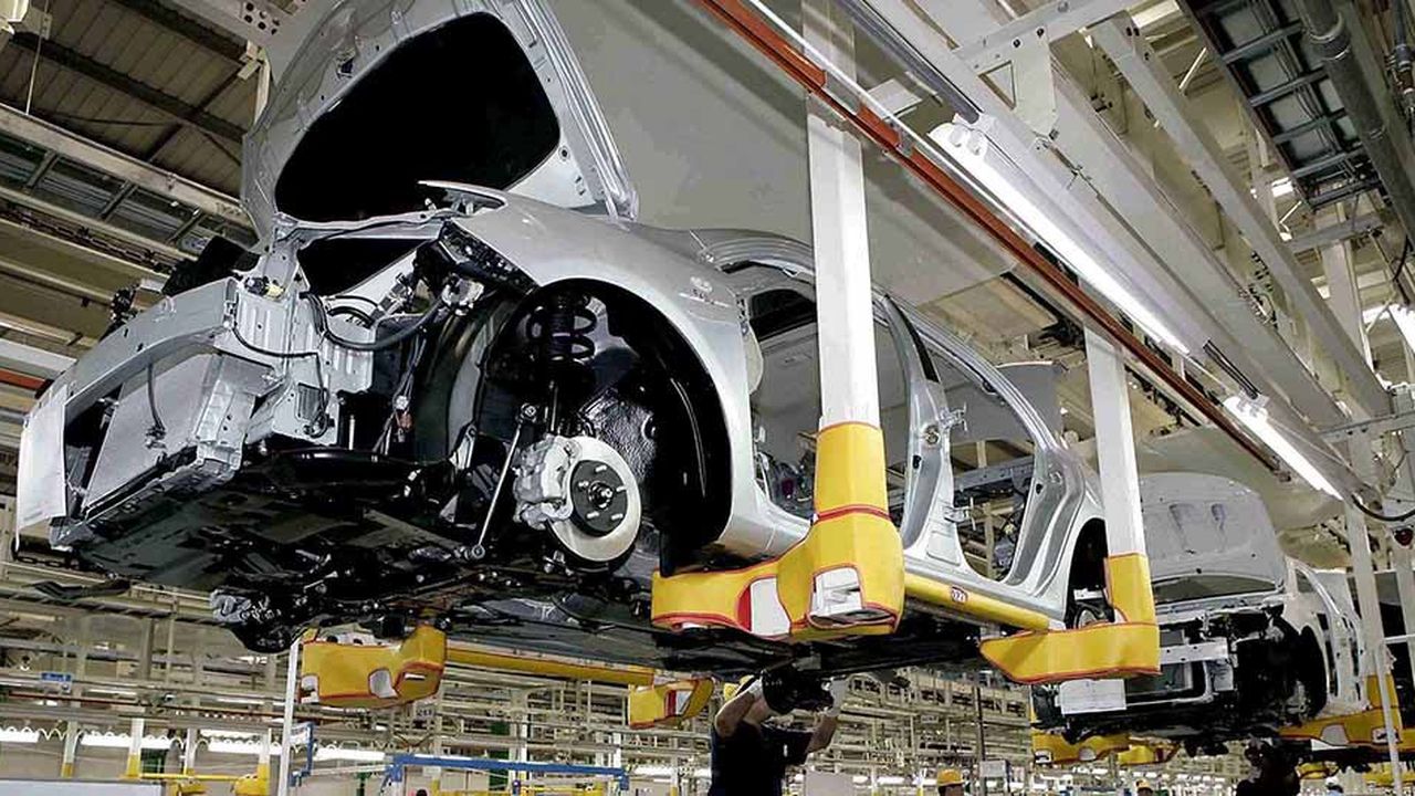 Le nouveau véhicule sera produit sur la base d'une Toyota Corolla (photo : dans l'usine de Tianjin, en Chine)