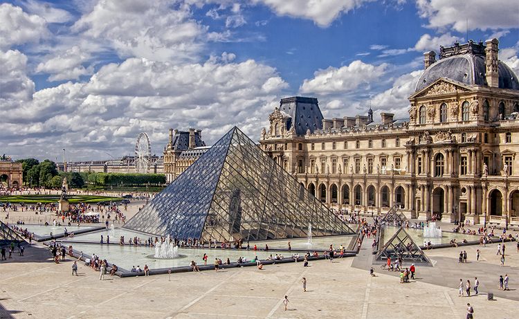 1 - Le Louvre 
