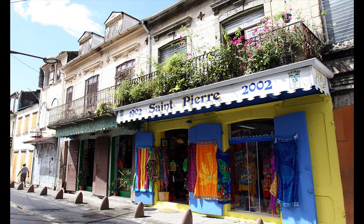 Les façades de Saint-Pierre (Martinique)
