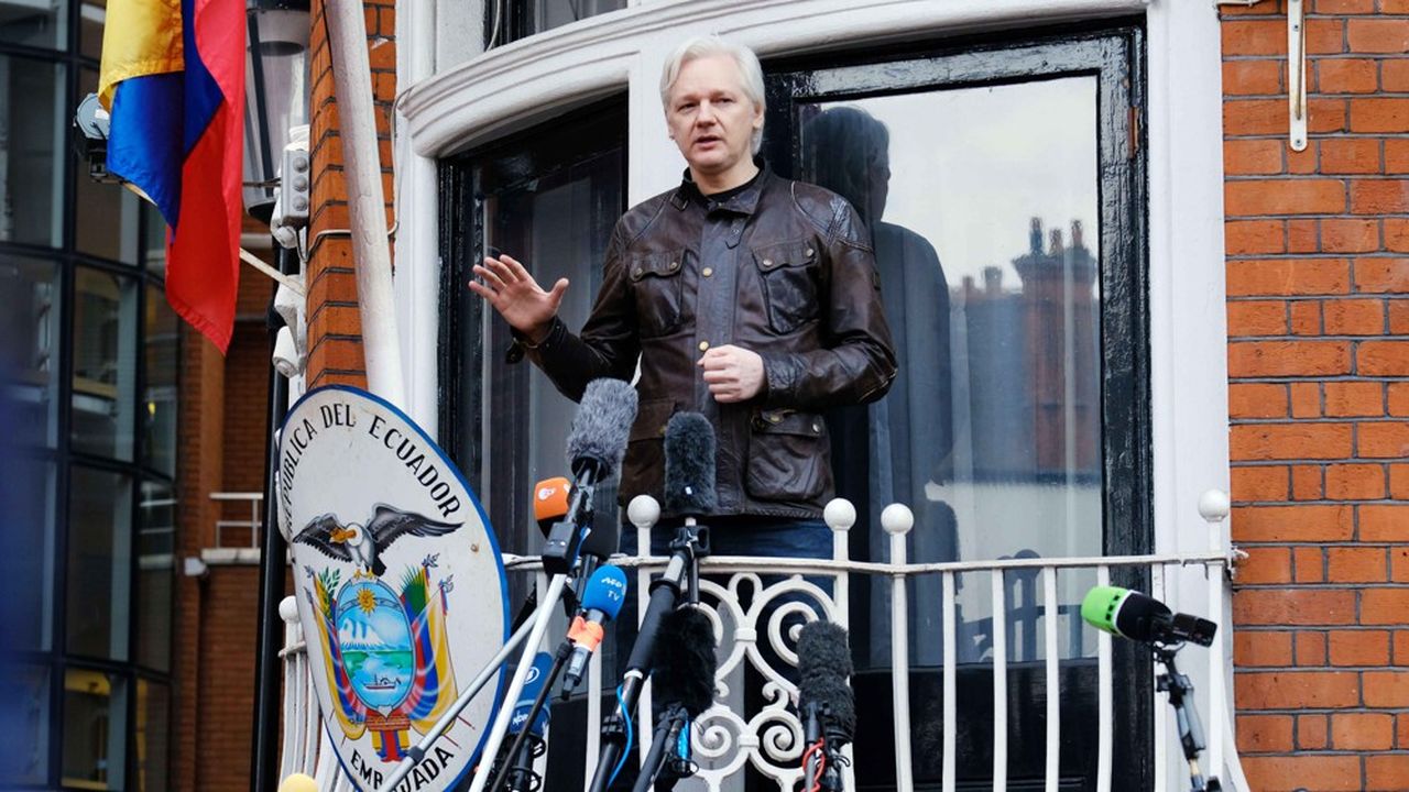 Quito estime que Julian Assange ne respecte pas le protocole régulant les visites, communications et conditions de salubrité de Julian Assange dans l'ambassade