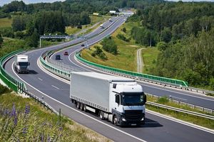 A l'horizon de 2025, les rejets moyens des camions neufs devront avoir baissé de 15 % par rapport à 2019