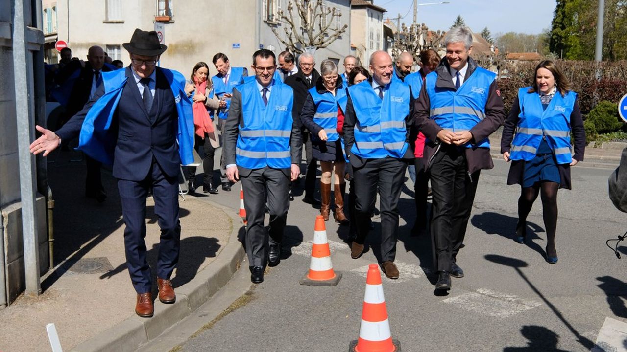 Le 5 avril dernier, le président du Conseil régional d'Auvergne-Rhône-Alpes, Laurent Wauquiez, a reçu Stéphane Richard, le PDG d'Orange, à Gannat pour lancer la dernière phase de déploiement de la fibre optique en Auvergne