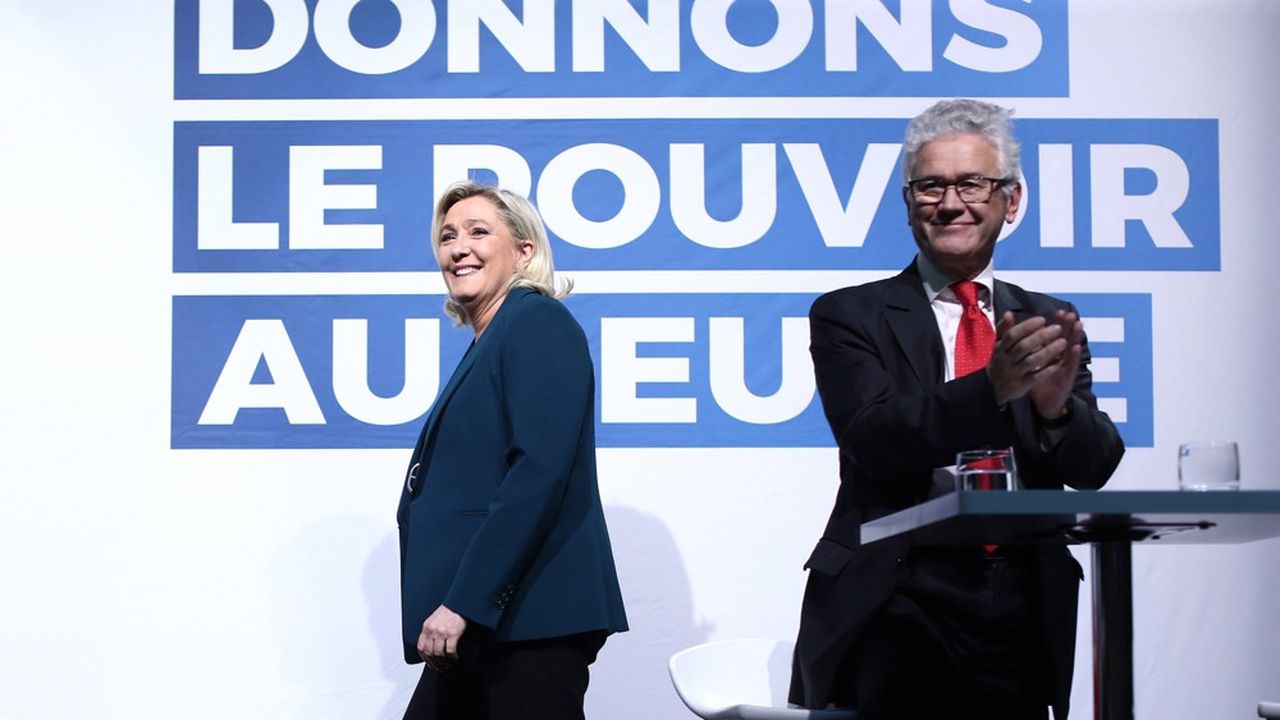 Marine Le Pen et l'essayiste Hervé Juvin, candidat RN aux européennes.