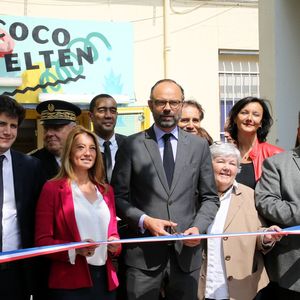 Le site de « Coco Velten » est un projet expérimental qui loge des SDF aux côtés de start-up, à deux pas de la gare Saint-Charles, à Marseille.