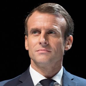 Emmanuel Macron souhaite que les Français travaillent plus pour financer les baisses d'impôts et la dépendance.