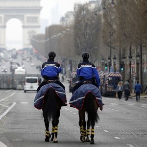 Le préfet de Police de Paris a pris un arrêté pour interdire les manifestations dans les secteurs des Champs-Elysées, du palais de l'Elysée et de Notre-Dame.
