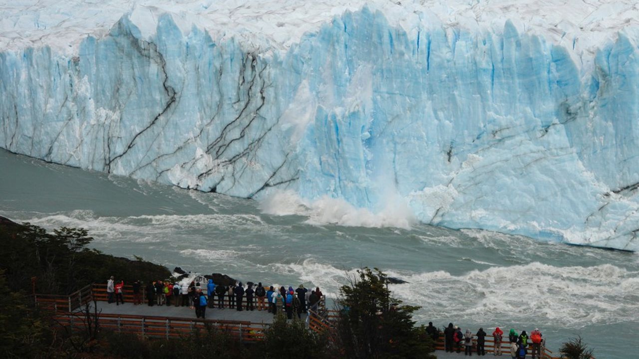 Le parc national de Los Glaciares, en Argentine, où se situent certains des plus grands glaciers de la planète, devrait enregistrer une très importante perte de glace, environ 60 % du volume actuel.