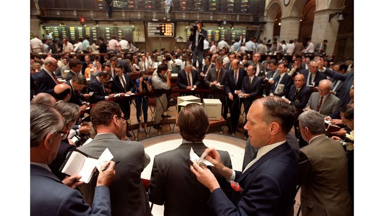 1987 : Eurotunnel fait son entrée en Bourse