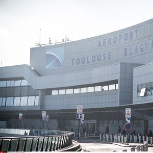 Dans un arrêt rendu le 16 avril, la Cour administrative d'appel de Paris a annulé la procédure qui autorisait la cession des 49,99% détenus par l'Etat au sein de la société exploitant la plateforme aéroportuaire.