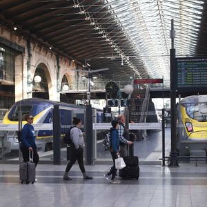 Eurostar, dont la SNCF contrôle 55 % du capital, a passé un mois de mars atroce du fait de la grève du zèle des douaniers gare du Nord. La SNCF estime que ce mouvement a coûté près d'un point de chiffre d'affaires à SNCF Voyages au premier trimestre 2019, soit 18 millions d'euros environ.