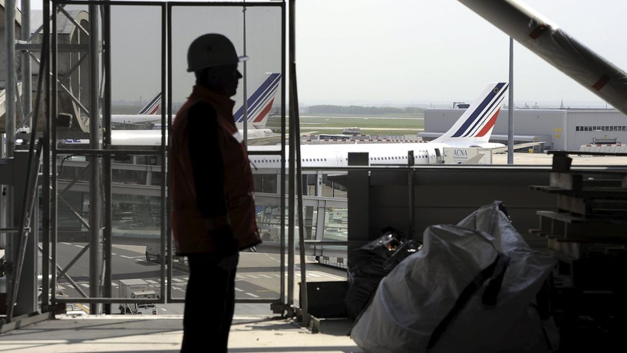 Le groupe ADP a annoncé vouloir investir au total 6 milliards d'euros de 2021 à 2025 dans les aéroports parisiens, contre 3 milliards d'euros sur le précédent contrat de régulation pour la période 2016-2020, et ce quelle que soit l'évolution de son actionnariat.
