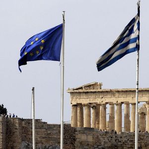 Lazard a conseillé la Grèce pour sa gigantesque opération d'effacement de dette en 2012. Rothschild a été mandaté en 2017.