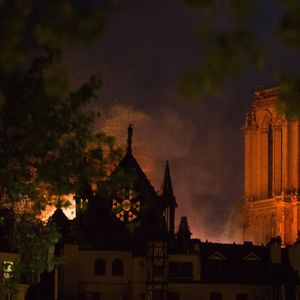 L'incendie de Notre-Dame a généré un mouvement de mobilisation historique, qui a touché à la fois les particuliers, les fondations, les grandes entreprises et les pouvoirs publics.