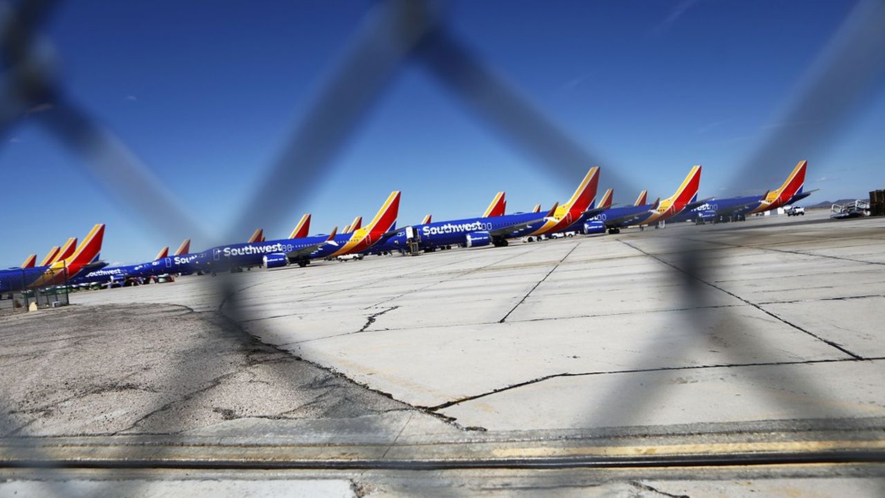 Boeing 737 MAX de la compagnie Southwest, cloués au sol à l'aéroport de Victorville, en Californie.