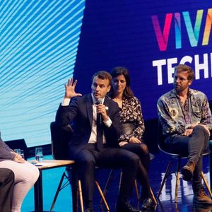 Durant une heure d'échanges avec cinq entrepreneurs de la tech au salon VivaTech, Emmanuel Macron a défendu le modèle européen de « tech démocratique ». 