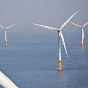 La Commission de régulation de l'énergie a reçu les candidatures pour le projet éolien en mer au large de Dunkerque (Nord) le 15 mars dernier.