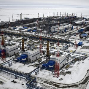 Pour acheminer davantage de gaz vers l'Allemagne puis au reste de l'Europe via Nord Stream 2, Gazprom exploitera son gisement polaire de Bovanenkovo, l'une des plus riches réserves au monde (4,9 trillions de mètres cubes).