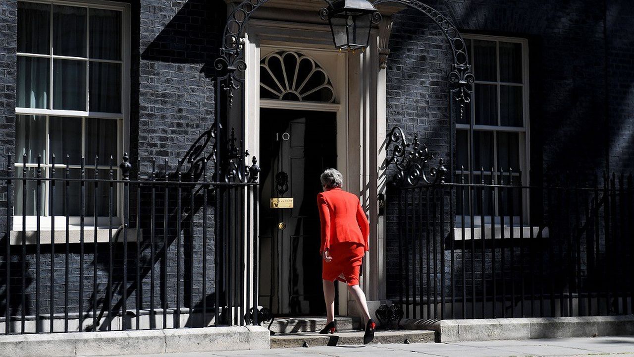Très émue, Theresa May a annoncé son départ ce vendredi matin.