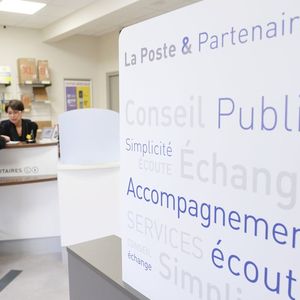 LaMaison de services au public installée dans le bureau de poste de Bagnac sur Cele qui donne accès à l'Assurance Maladie, Pole Emploi, ERDF, Carsat, MSA, GRDF.