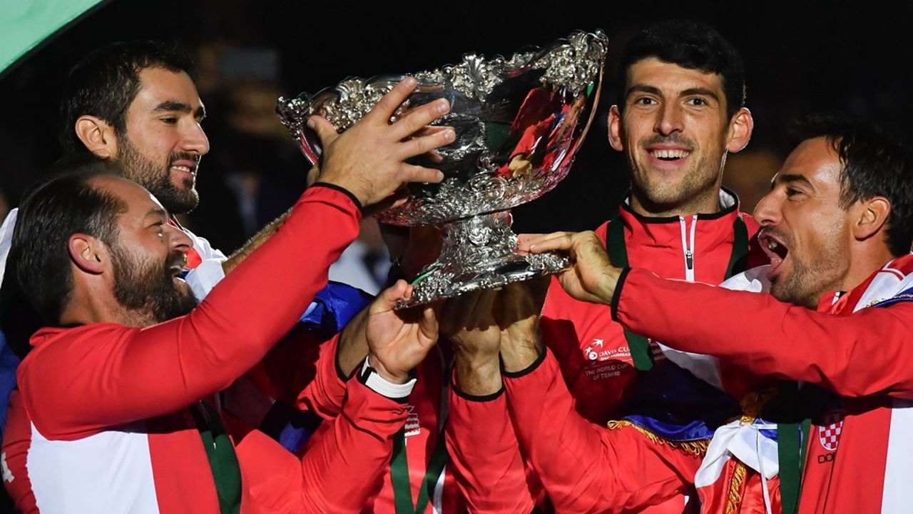 La Croatie, victorieuse de la dernière édition de la Coupe Davis, pourra défendre son titre en novembre à Madrid dans le cadre de sa nouvelle configuration. La France, qu'elle avait battue, est également qualifiée d'office. Au total, 18 pays participeront à ce Mondial du tennis.