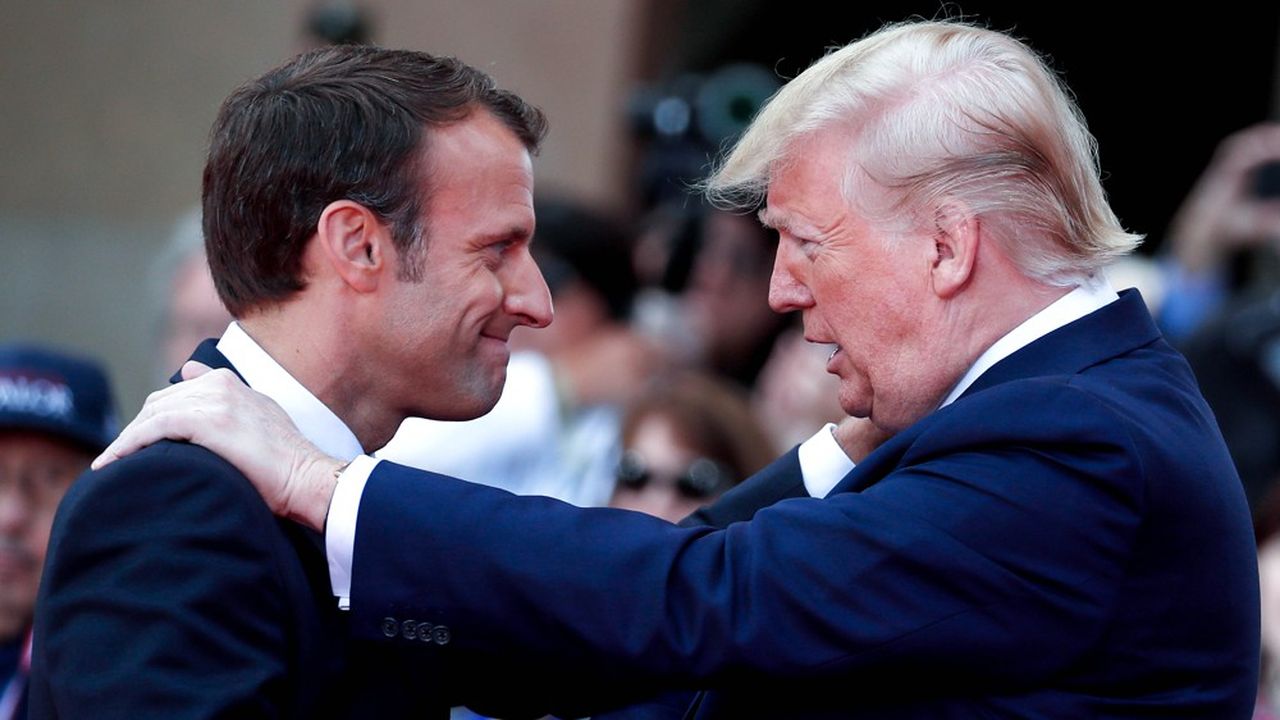 Emmanuel Macron et Donald Trump ont multiplié les signes de bonne entente, jeudi, durant la cérémonie d'hommage aux vétérans du D-Day