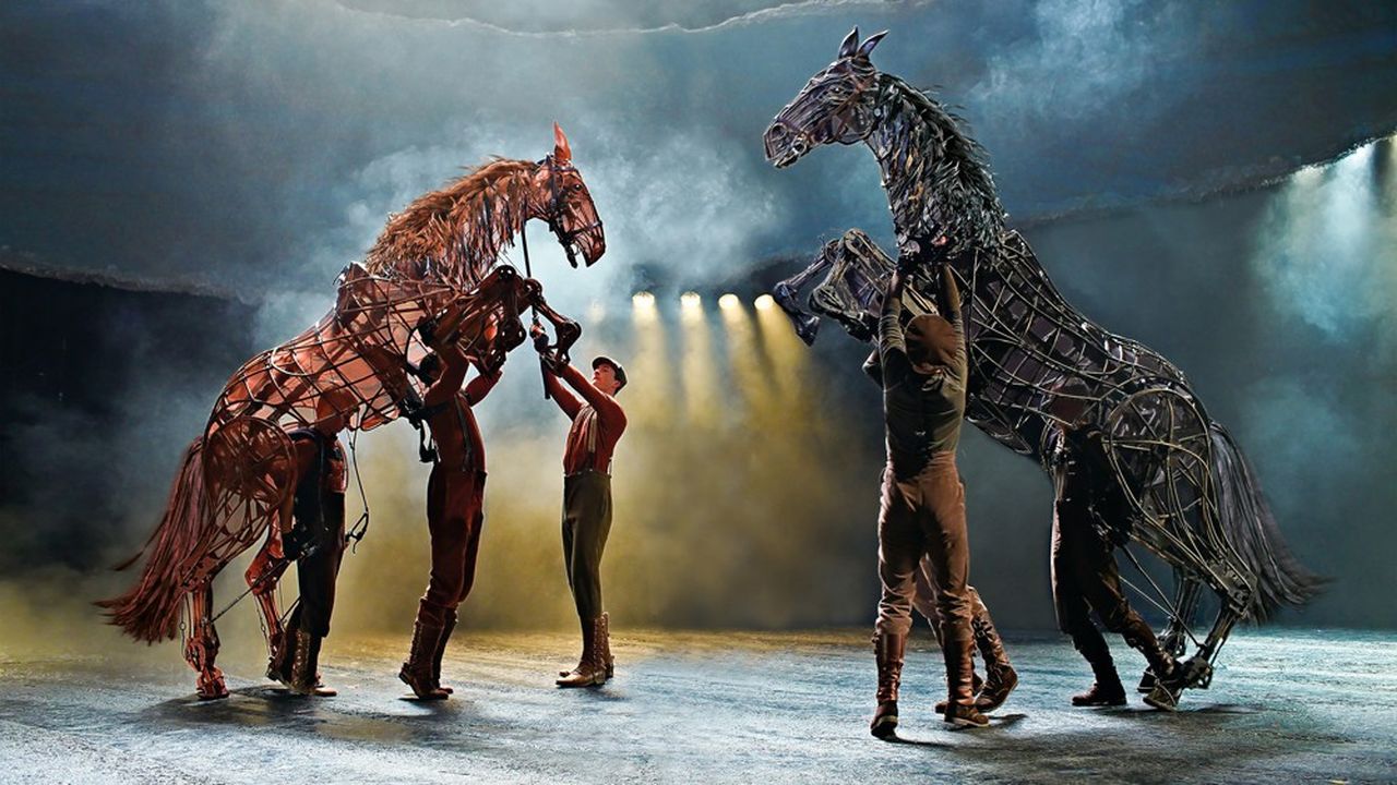 Le spectacle « War Horse » a nécessité la réalisation d'incroyables marionnettes à l'échelle 1, actionnées chacune par trois personnes.